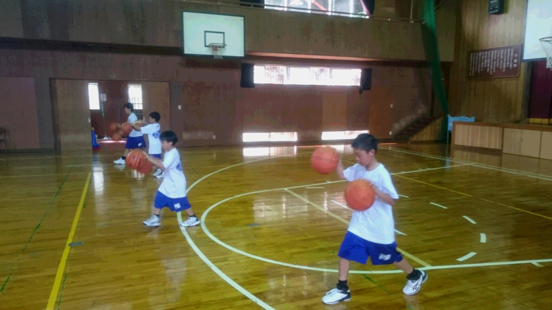 ミニバスケットボールの夏休み練習