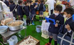 明日も来ようかなぁ　〜３年 社会科見学〜