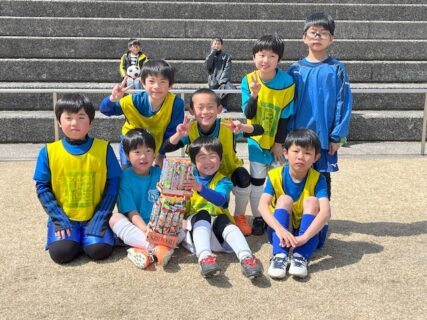 サッカー、２年生初めての大会！